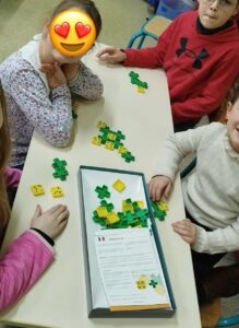 La manipulation au cœur des apprentissage à St Joseph de Villers-Outréaux. 1