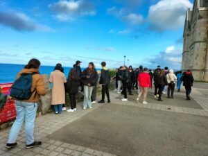 Les élèves du Collège Jean-Paul II de Denain sont bien arrivés à Sandander en Espagne. 15