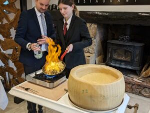 Les élèves du Lycée Hôtelier d'Orchies en visite à La Chaumière Restaurant de Beuvry la forêt. 1