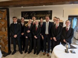 Les élèves du Lycée Hôtelier d'Orchies en visite à La Chaumière Restaurant de Beuvry la forêt.