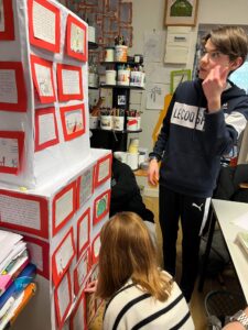 Quelques photos autour du devoir de mémoire en Ars. 8
