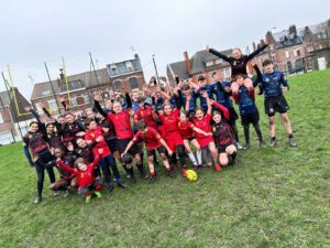 Une belle après-midi rugby à Denain pour les élèves de l'Institution Saint Jean de Douai.