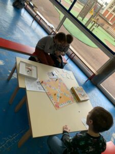 à l'école Notre Dame de Grâce de Maubeuge, temps fort vécu par 26 élèves qui ont reçu le sacrement de la réconciliation ! 3