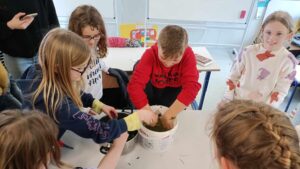 A l'école Sainte Thérèse de Le Quesnoy... 14