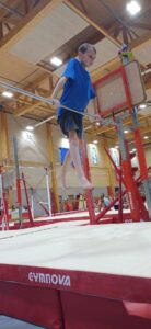 C’est avec détermination que les gymnastes du collège Saint Joseph de Villers-Outréaux sont partis à la compétition des territoires qui avait lieu à saint Quentin. 3