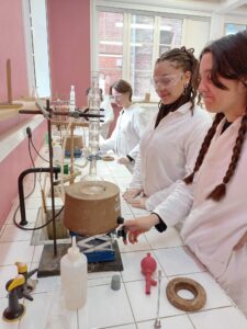 De la chimie et des bonbons au Lycée Saint Jean de Douai ! 1
