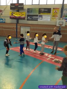 Découverte du ping-pong pour les élèves de l'école du Sacré-Coeur d'Aulnoye-Aymeries.