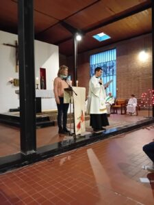 Les jeunes de l' Institution Saint Jean de Douai ont reçu leur croix 4
