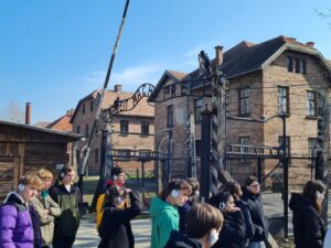 Lundi 18 mars, départ pour la Pologne pour les élèves du Lycée Général Saint Pierre de Fourmies. 32