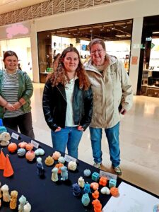 Au Lycée Deforest de Lewarde " Un défi de taille pour la mini-entreprise !" 1