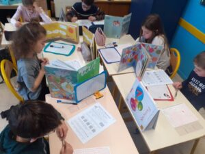 Concours de Mathématiques KANGOUROU (KOALA pour les CP et les CE1) pour les élèves de l'école Sainte Anne de Sebourg 2