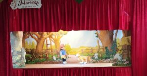 Magnifique spectacle de marionnettes (Mariska) "Les jeux du stade"... pour les enfants de l'école Saint Martin de Nomain. 4