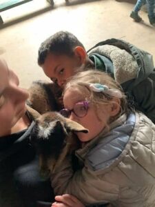 Sortie à la ferme des enfants de TPS-PS-MS de l'école Saint Vincent de Paul de Douai