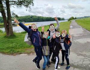 Une belle journée dans la nature au Val Joly ce vendredi 17 mai pour les 4 classes du cycle 3 de l'école Saint Joseph de Cambrai 15