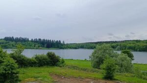 Une belle journée dans la nature au Val Joly ce vendredi 17 mai pour les 4 classes du cycle 3 de l'école Saint Joseph de Cambrai