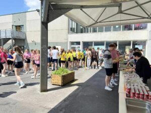 Dernier jour des terminales de l'Institution Notre Dame des Anges de Saint Amand les Eaux ! 1