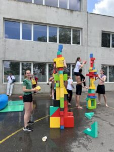 Dernier jour des terminales de l'Institution Notre Dame des Anges de Saint Amand les Eaux ! 8