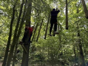 Journée Accrobranche à Raismes pour les élèves de 5e du Collège Jean-Paul II de Denain afin de clôturer cette belle année scolaire 8