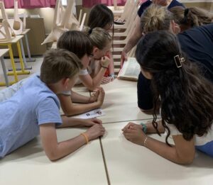A l'école Notre Dame des Anges de Saint Amand les Eaux 76
