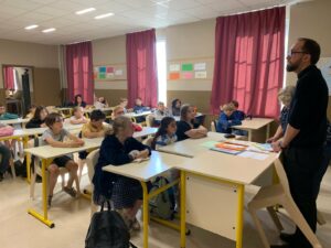 A l'école Notre Dame des Anges de Saint Amand les Eaux 78